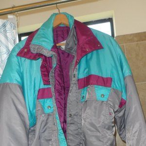 UNISEX/LADIES SKI JACKET SIZE LARGE